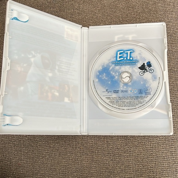 5/$25 E.T. The Extra-Terrestrial DVD Movie Steven Spielberg 1982 Widescreen - Picture 3 of 5